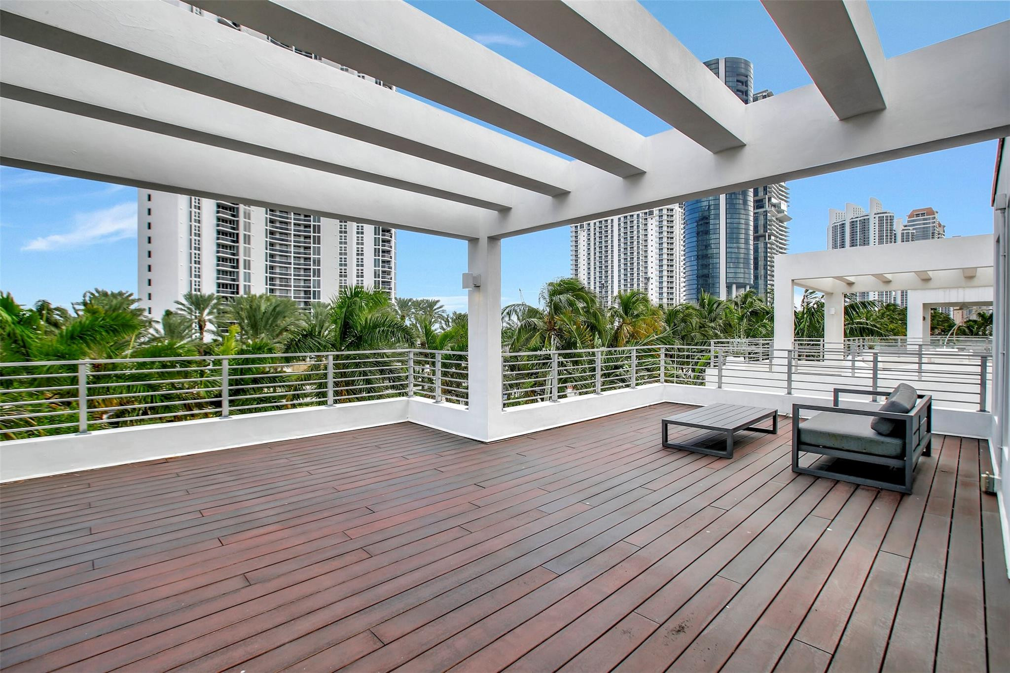 18935 S Atlantic Blvd