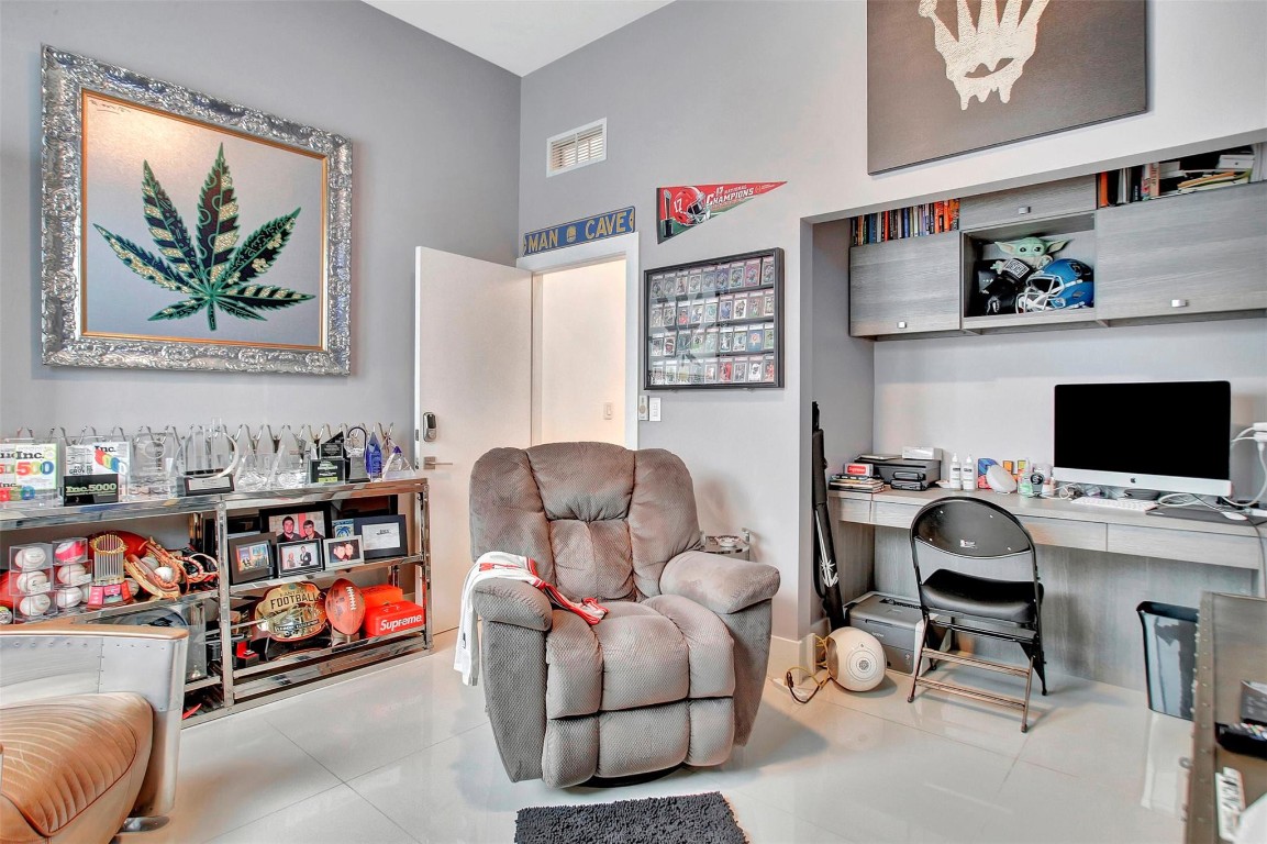 18935 S Atlantic Blvd