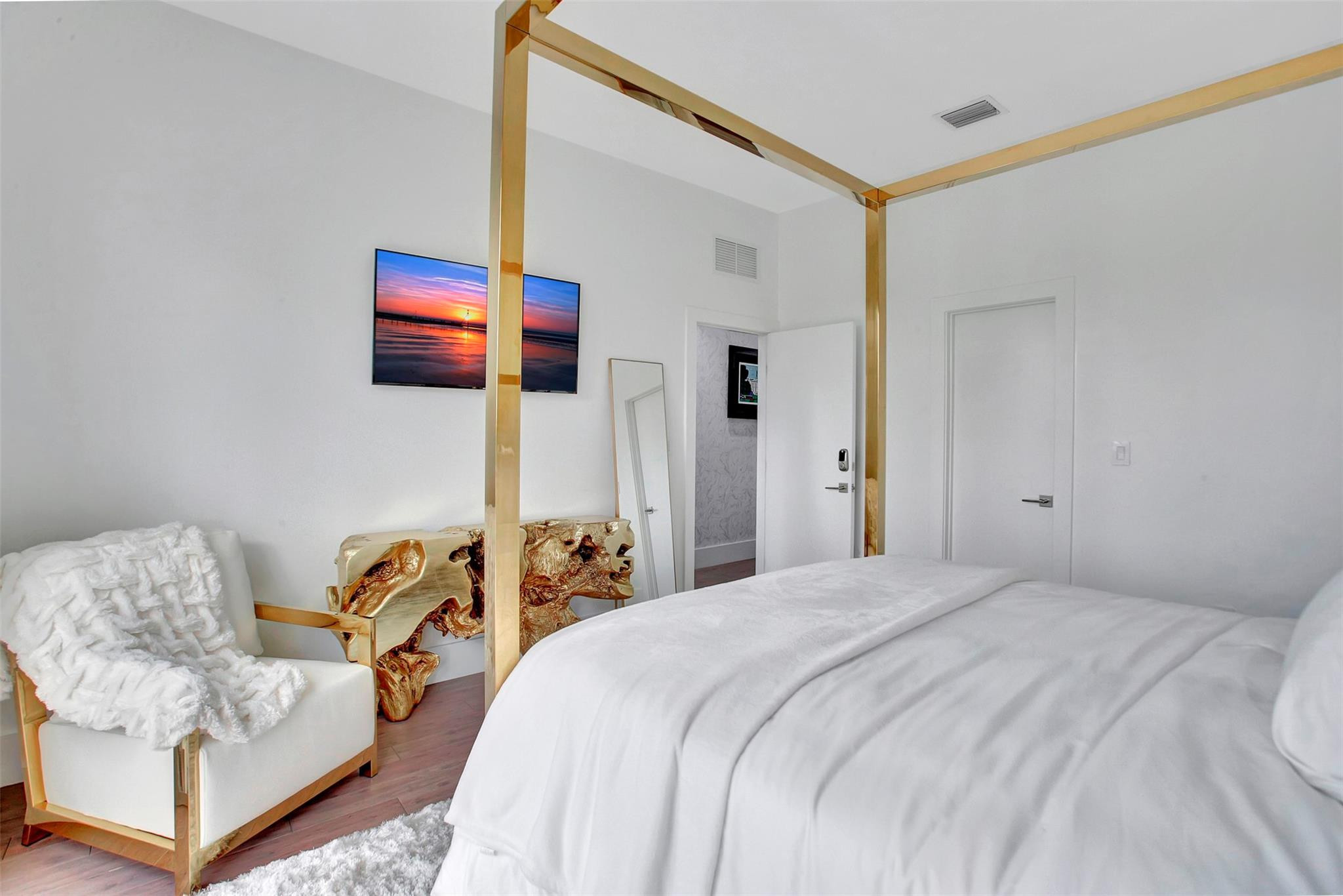 18935 S Atlantic Blvd