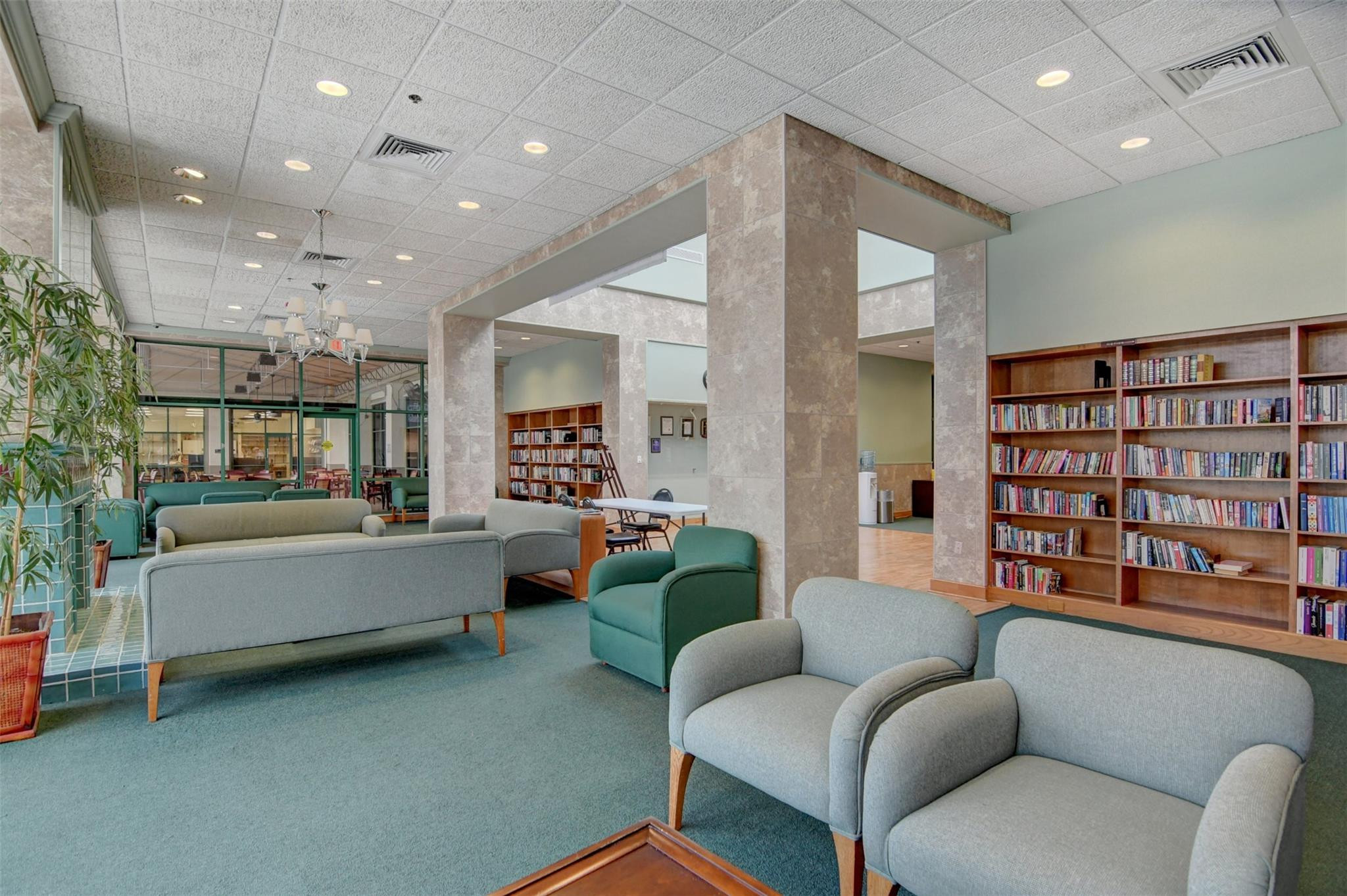 1503 Cayman Way Unit: B4