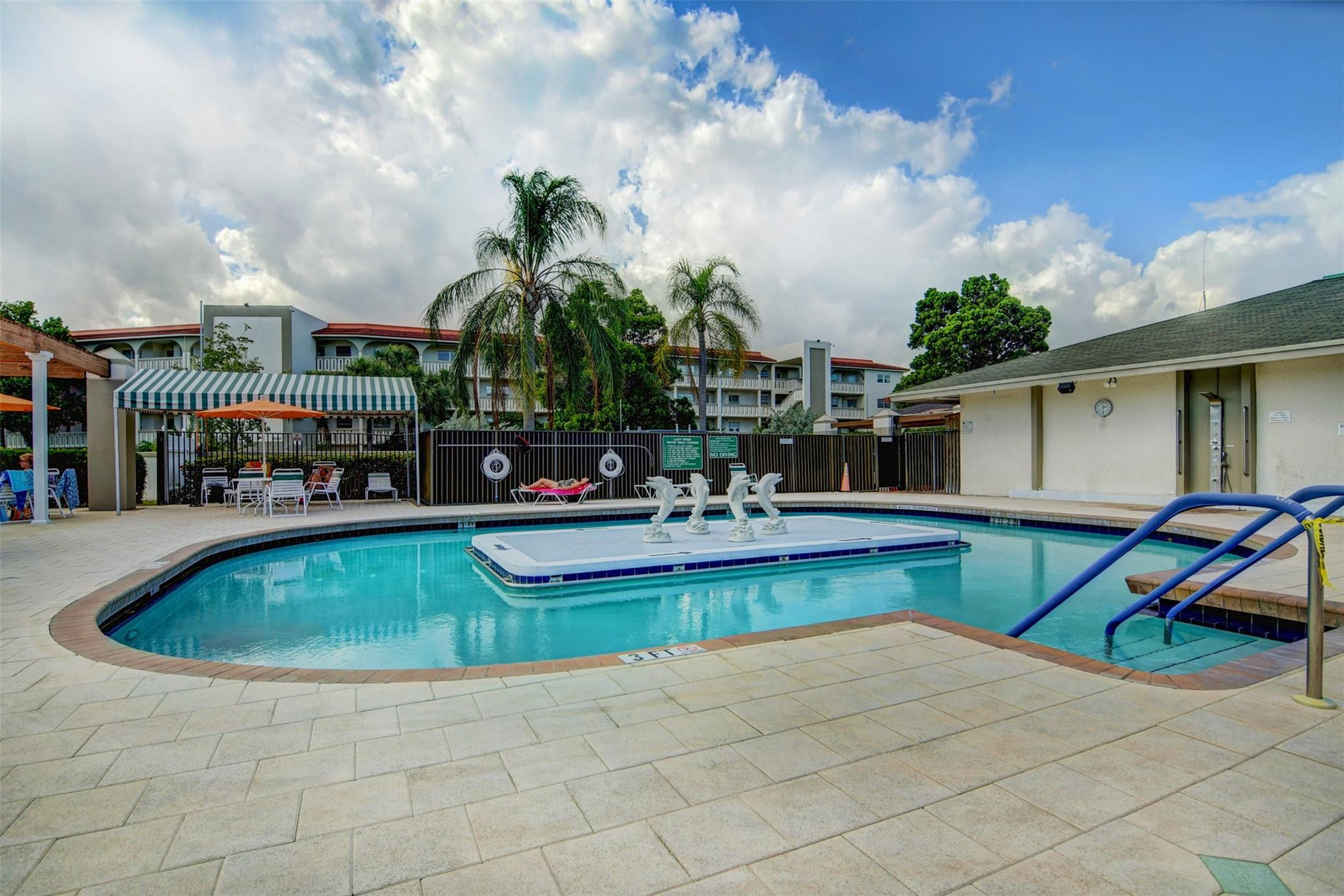 1503 Cayman Way Unit: B4