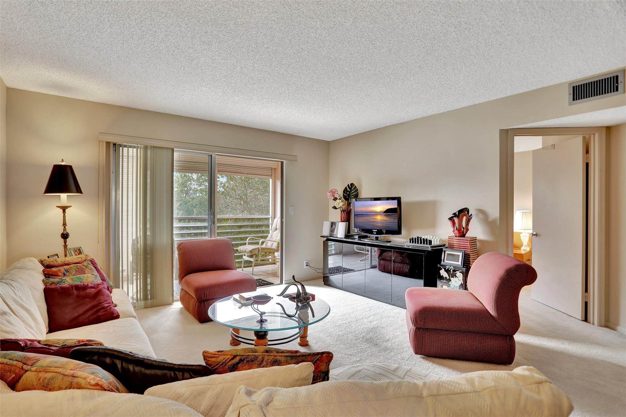 1503 Cayman Way Unit: B4