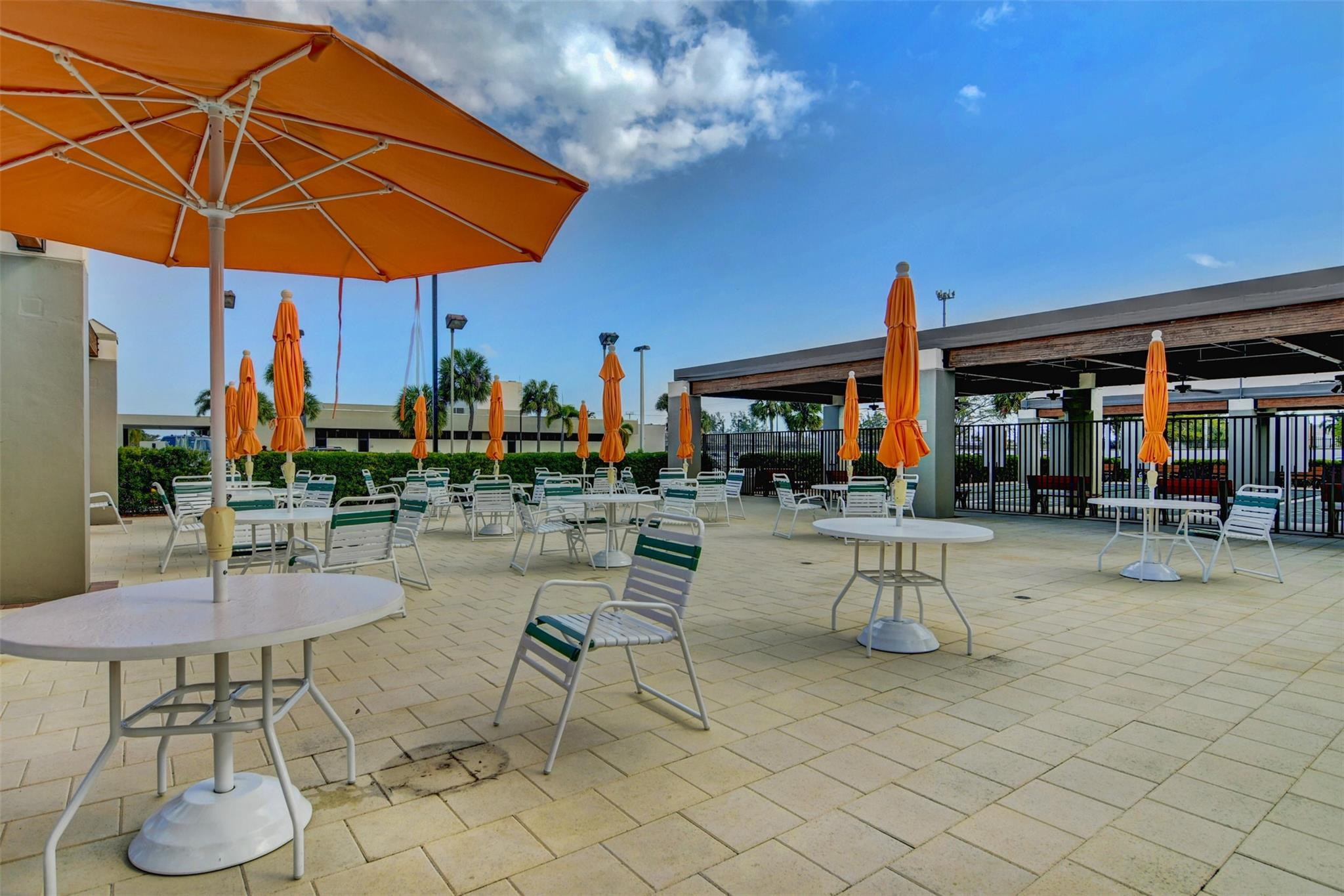 1503 Cayman Way Unit: B4