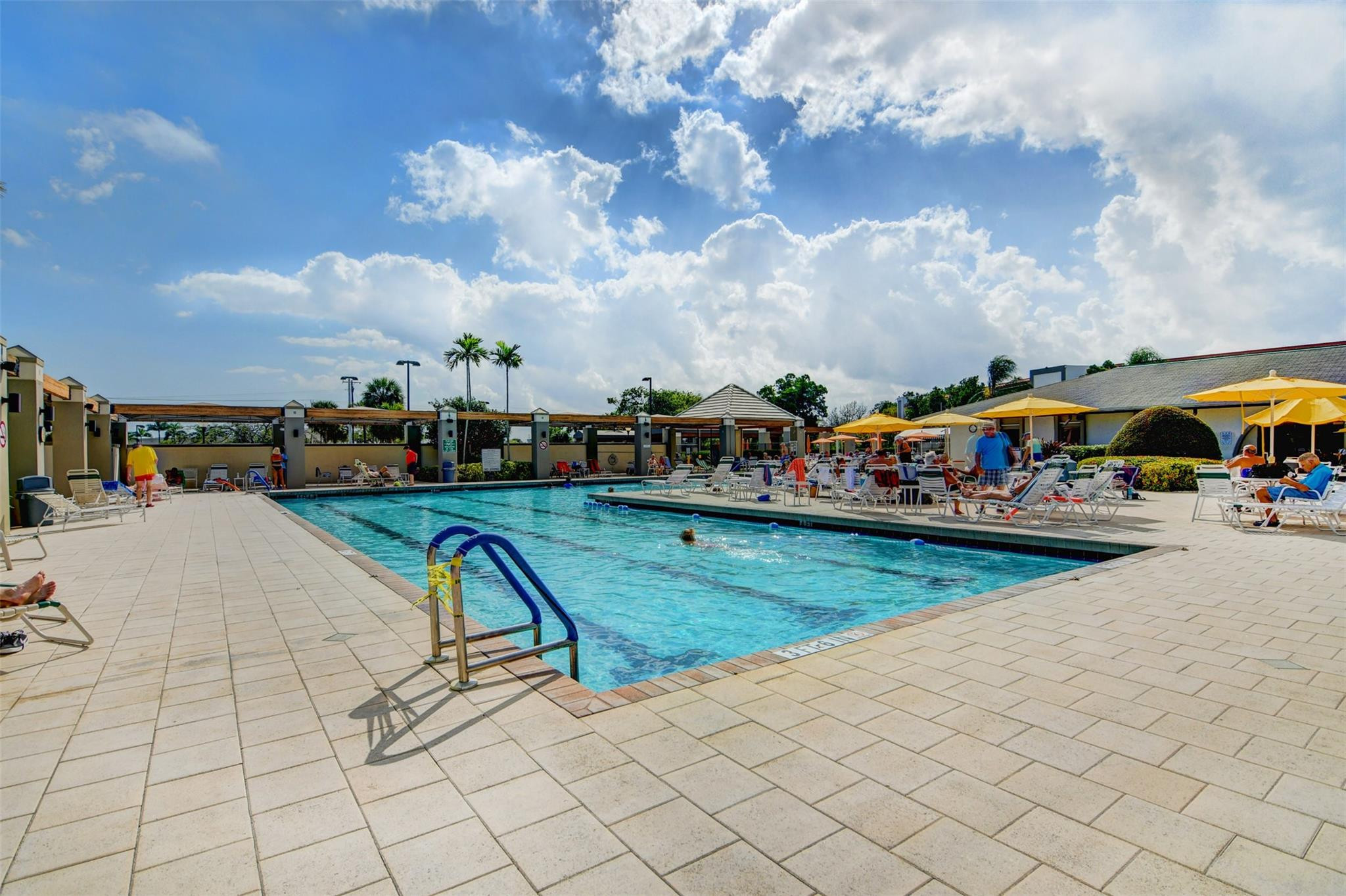 1503 Cayman Way Unit: B4