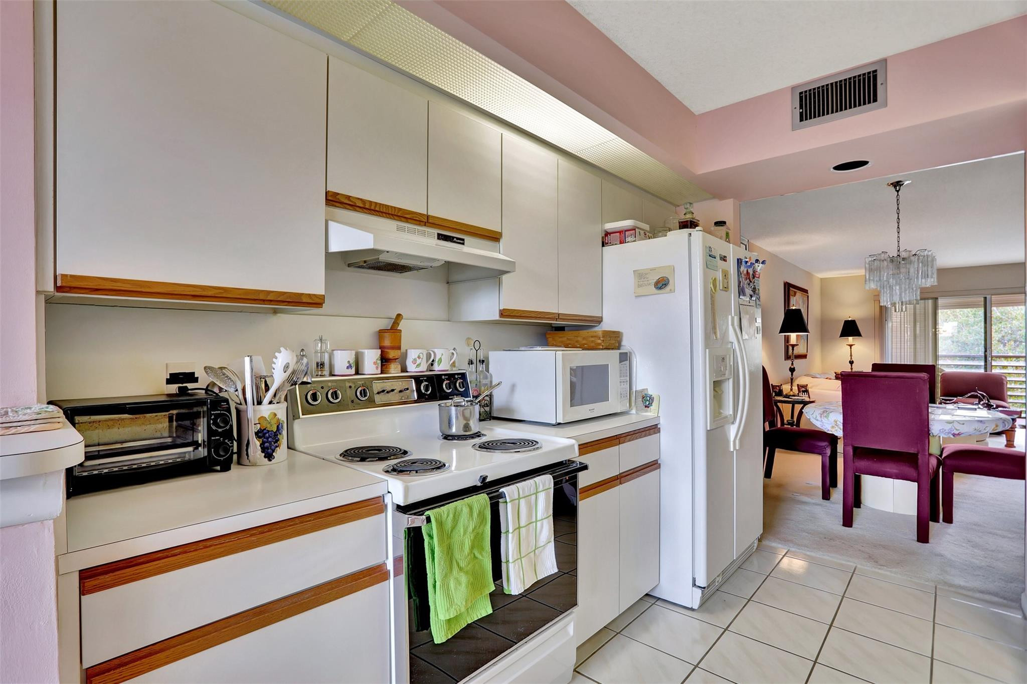 1503 Cayman Way Unit: B4