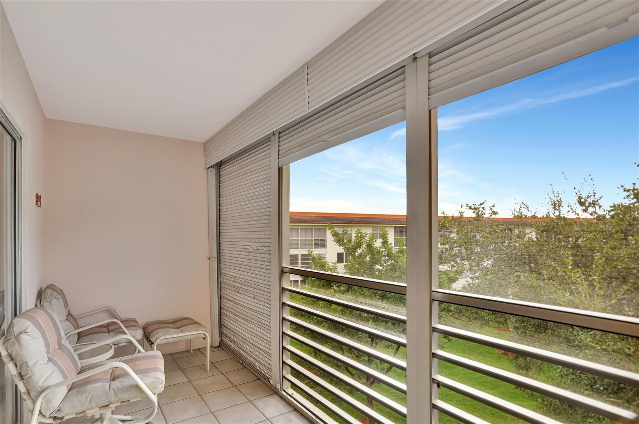1503 Cayman Way Unit: B4
