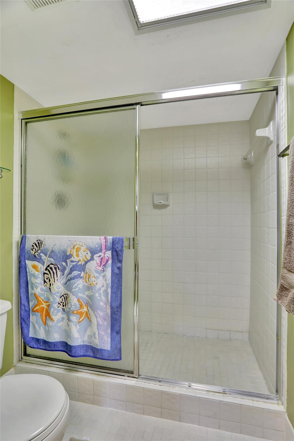 1503 Cayman Way Unit: B4