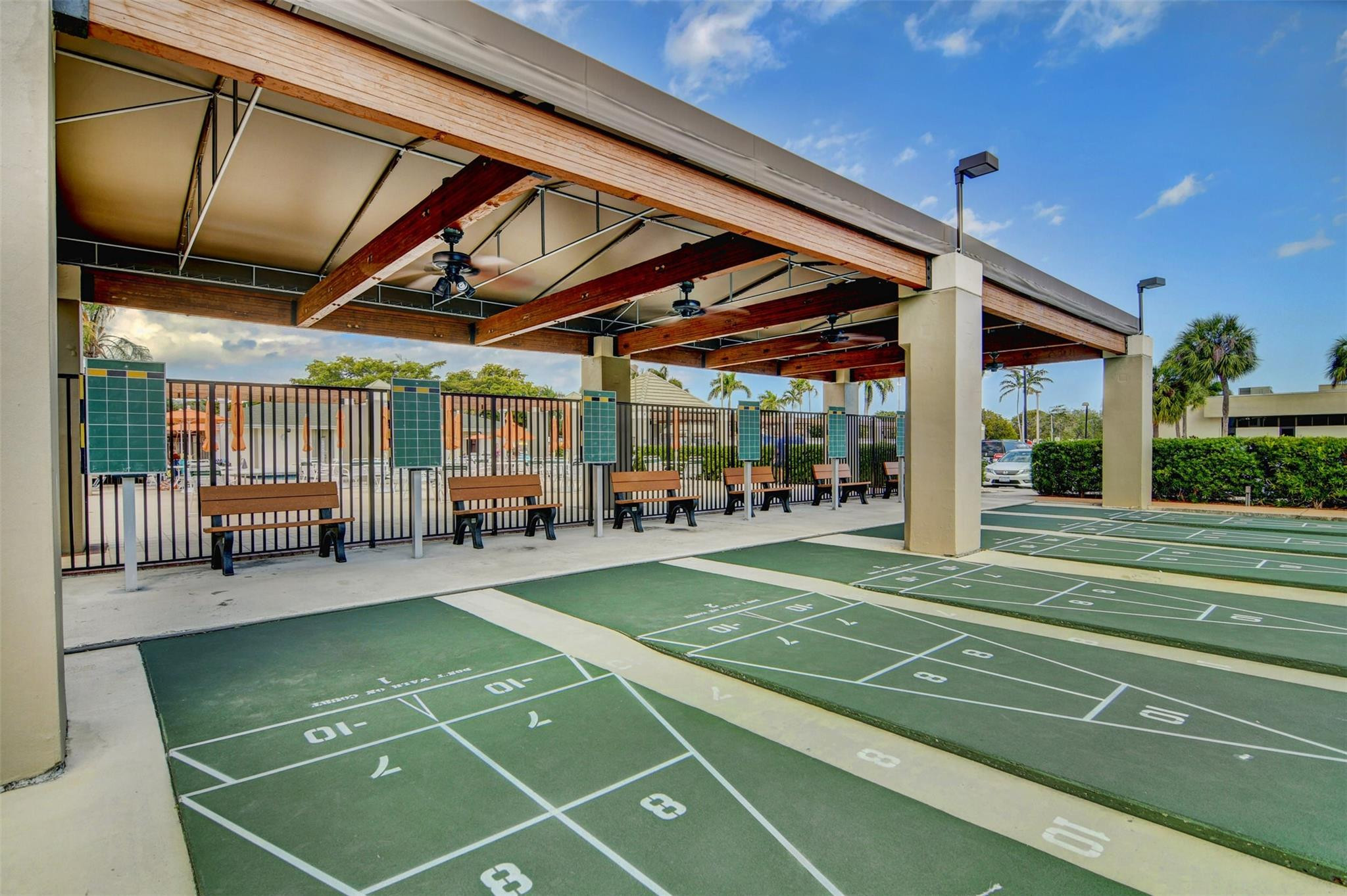 1503 Cayman Way Unit: B4