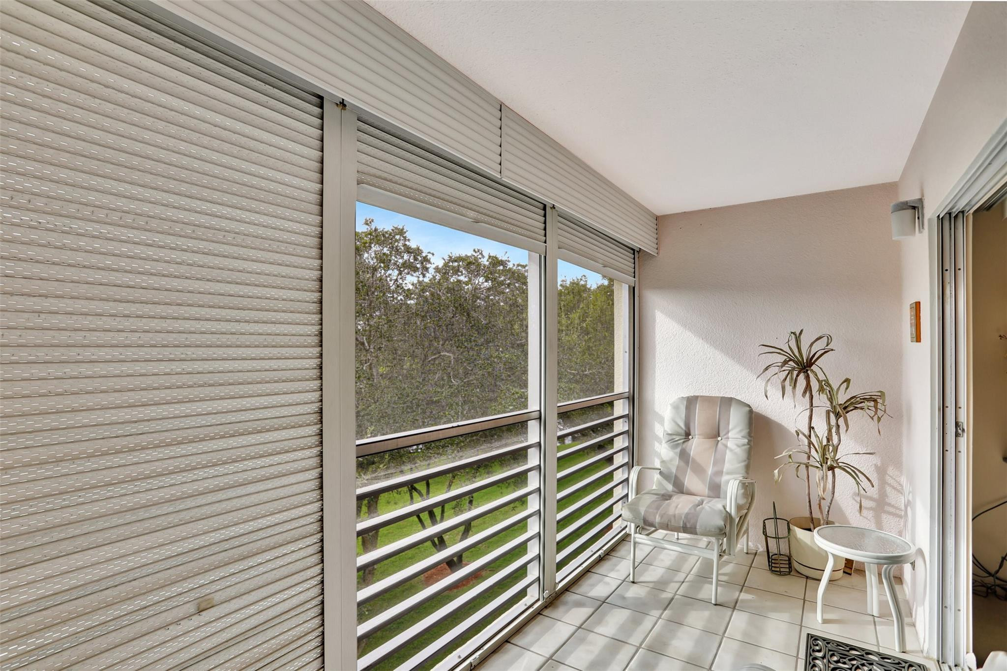 1503 Cayman Way Unit: B4