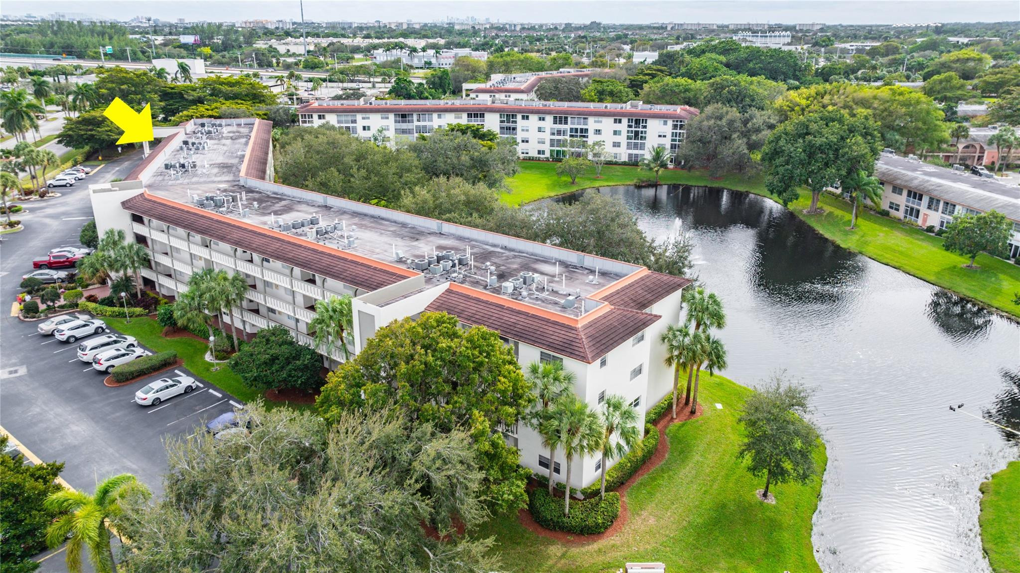 1503 Cayman Way Unit: B4