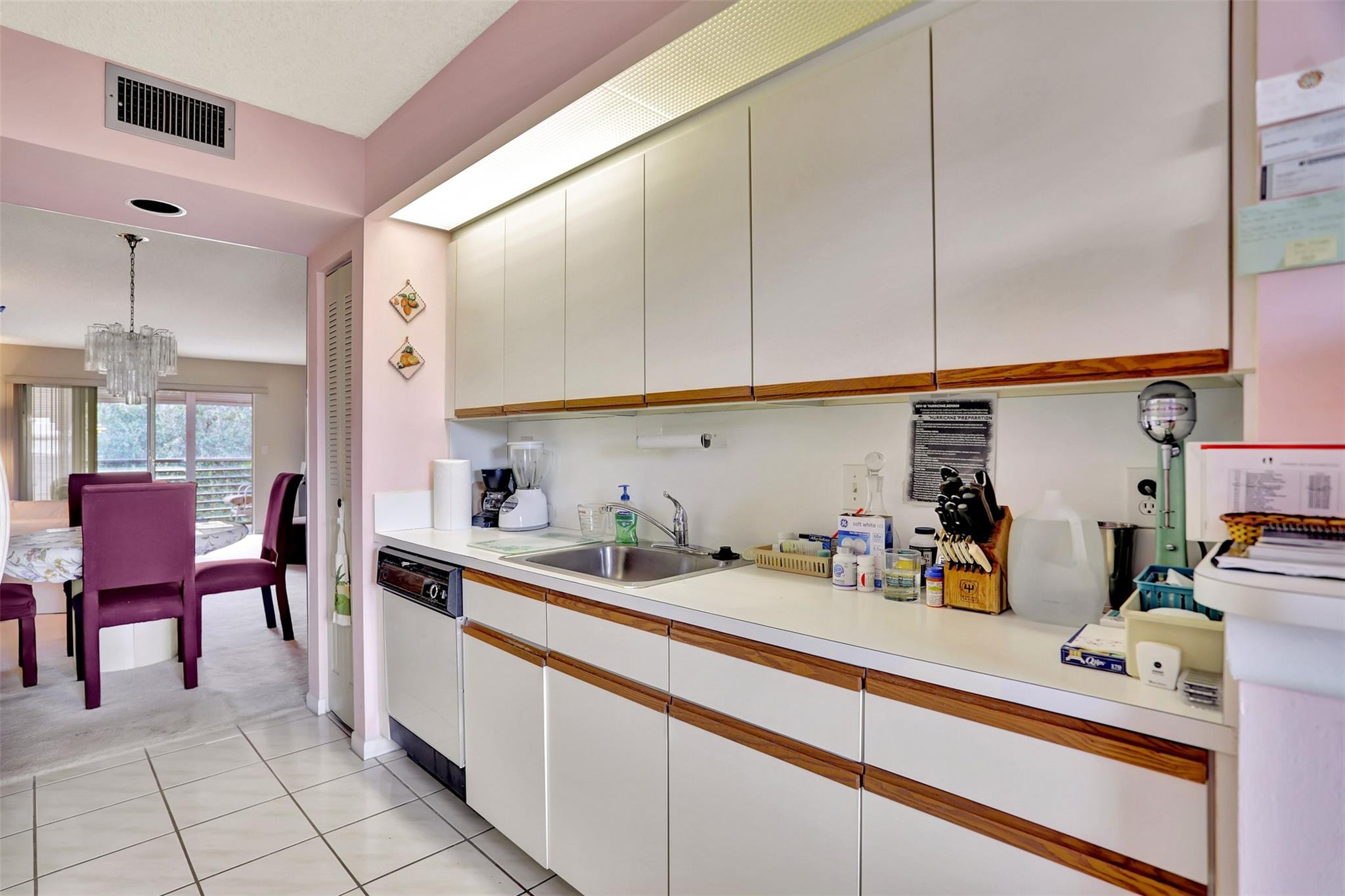 1503 Cayman Way Unit: B4