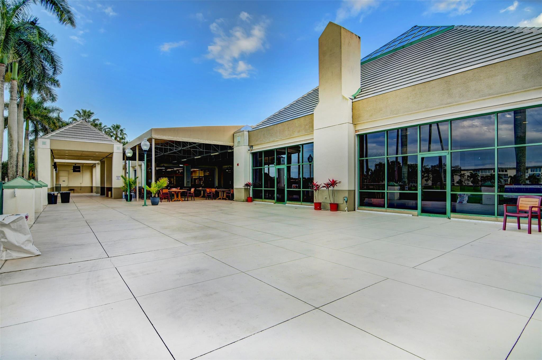 1503 Cayman Way Unit: B4