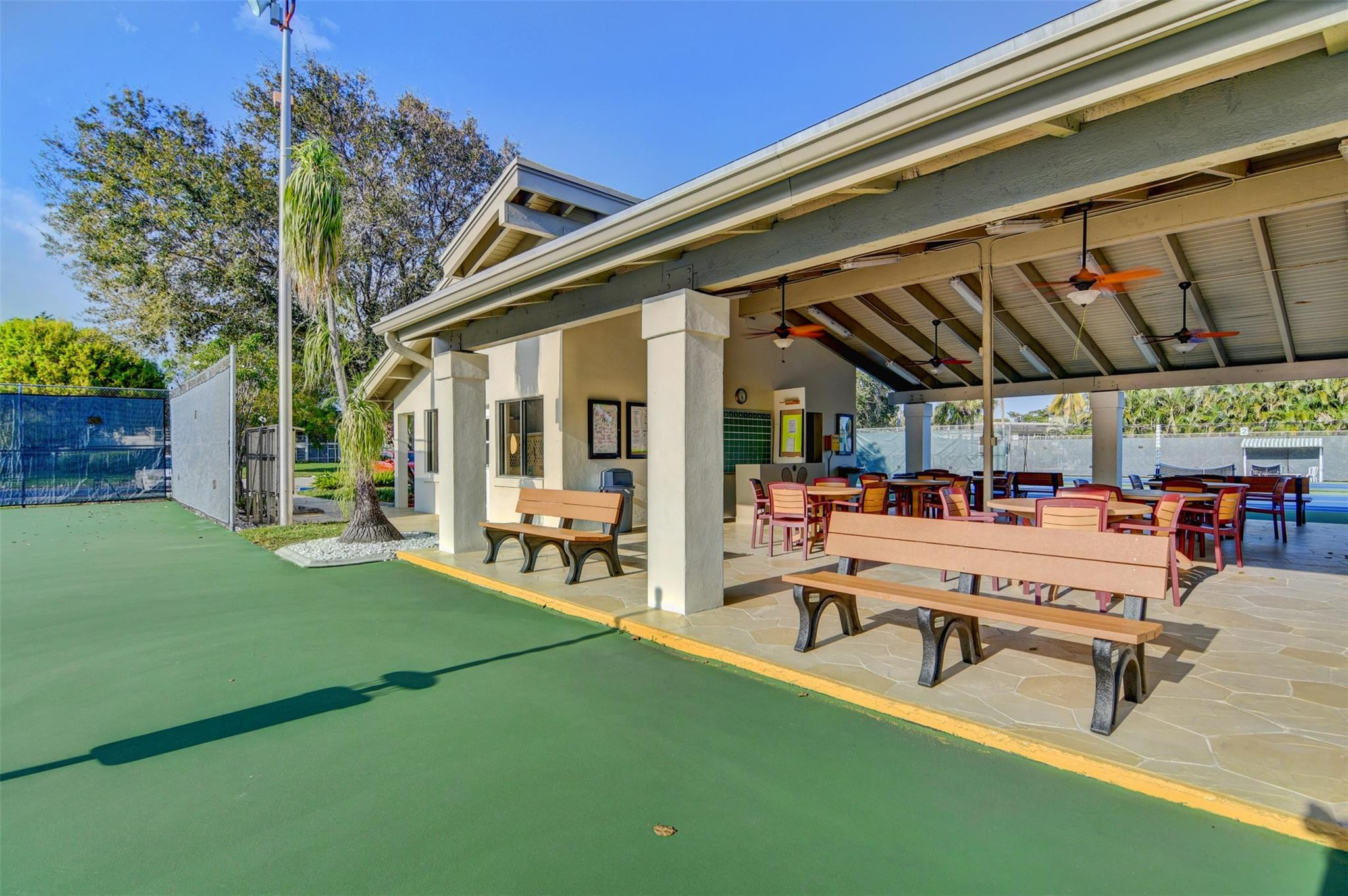 1503 Cayman Way Unit: B4