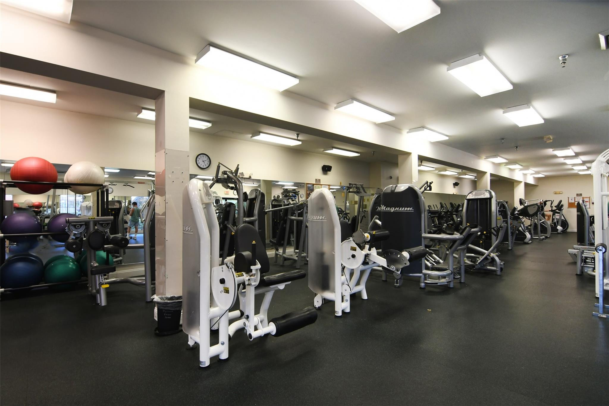 1503 Cayman Way Unit: B4