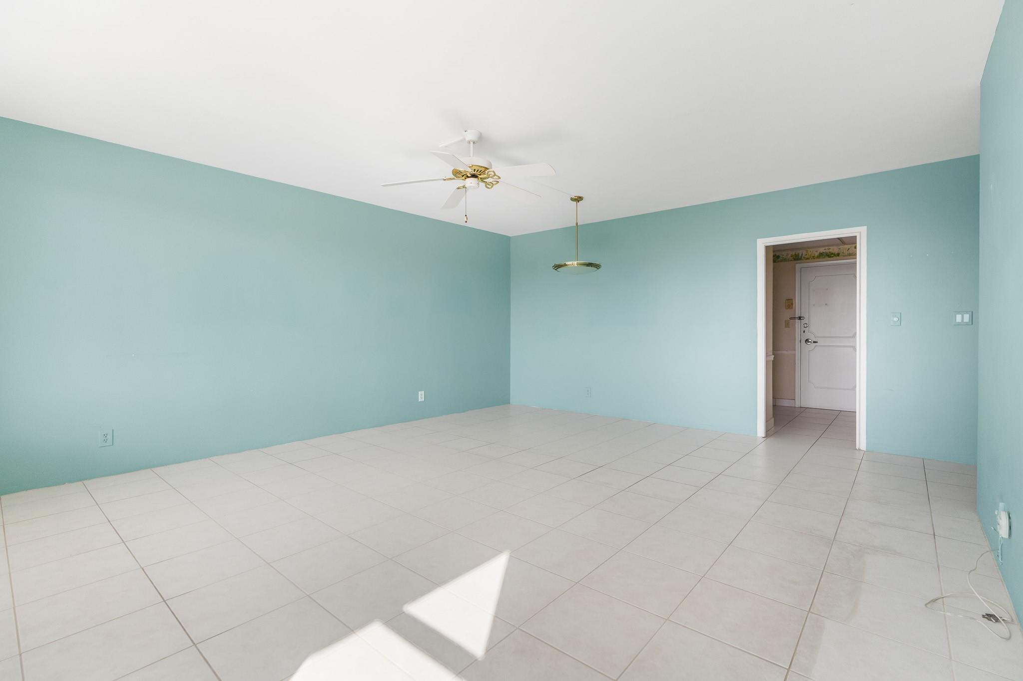 3200 NE 36th Street 607