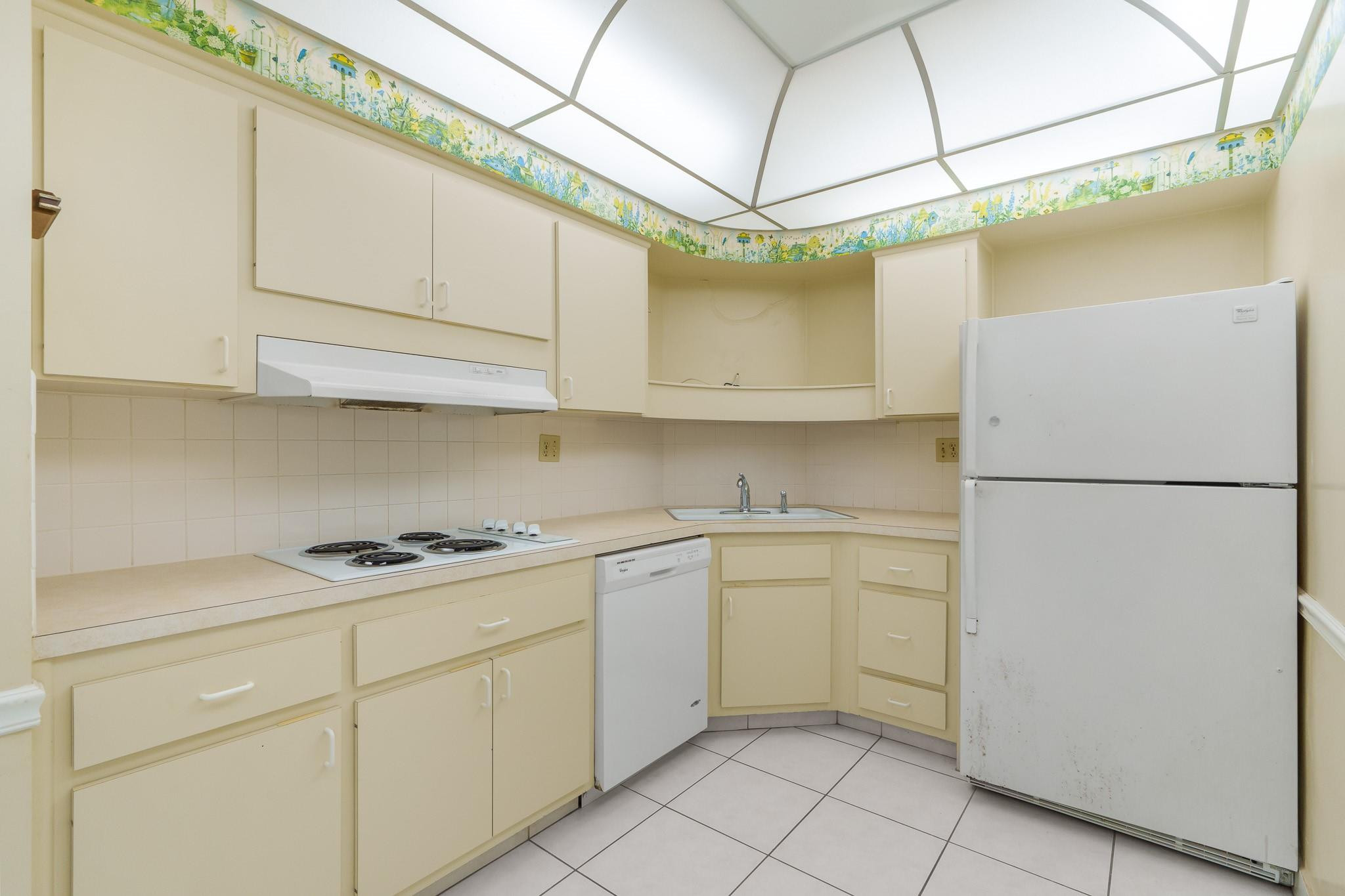 3200 NE 36th Street 607