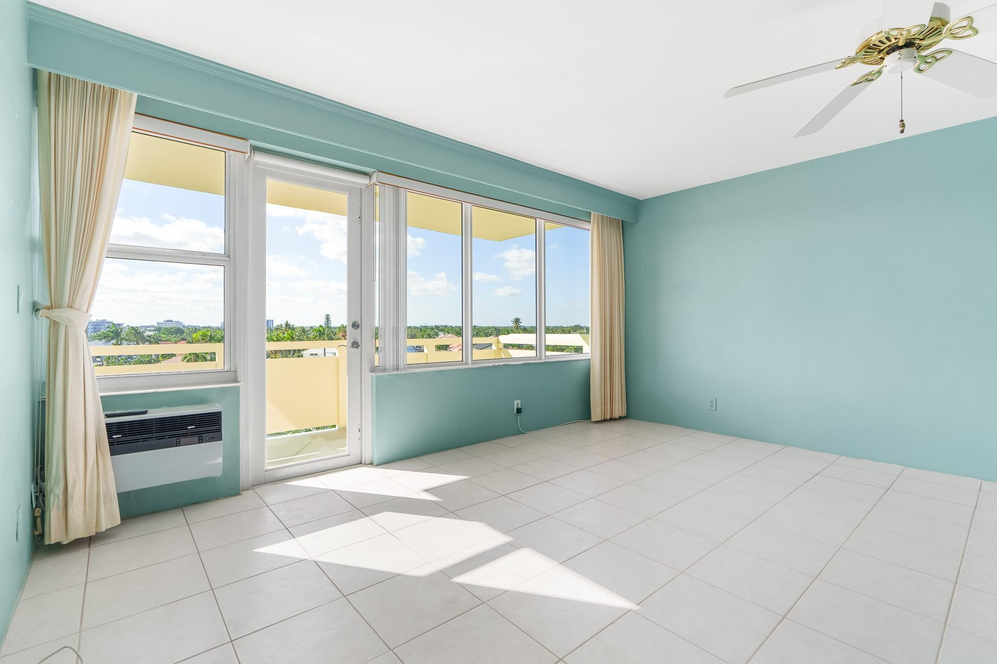 3200 NE 36th Street 607