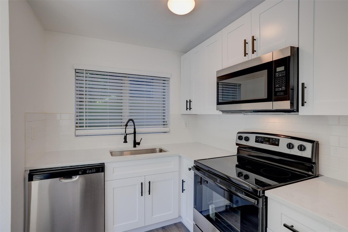 4609 Bougainvilla Dr