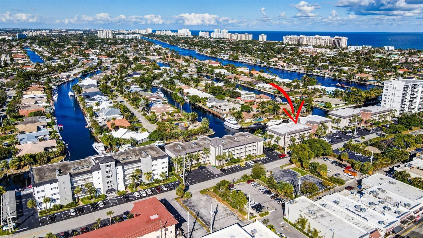 3111 NE 51st St Unit: 103