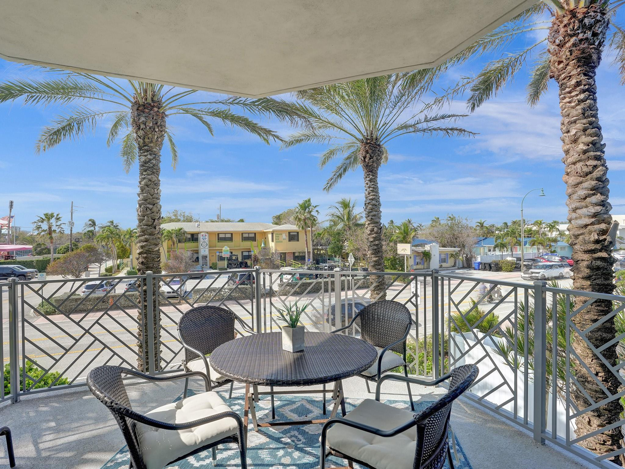 4511 El Mar Drive 210, Lauderdale-By-The-Sea Unit: 210