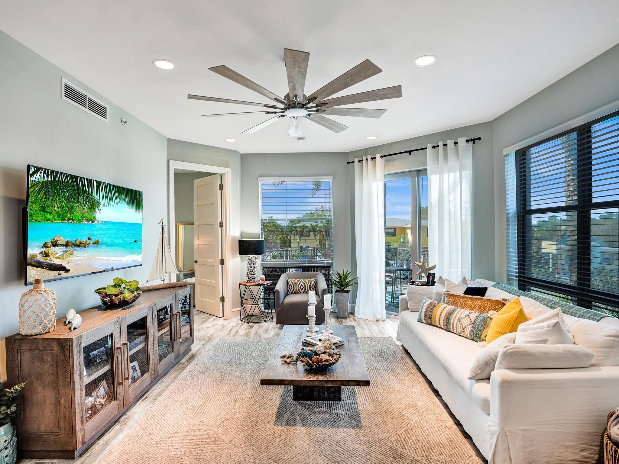 4511 El Mar Drive 210, Lauderdale-By-The-Sea Unit: 210