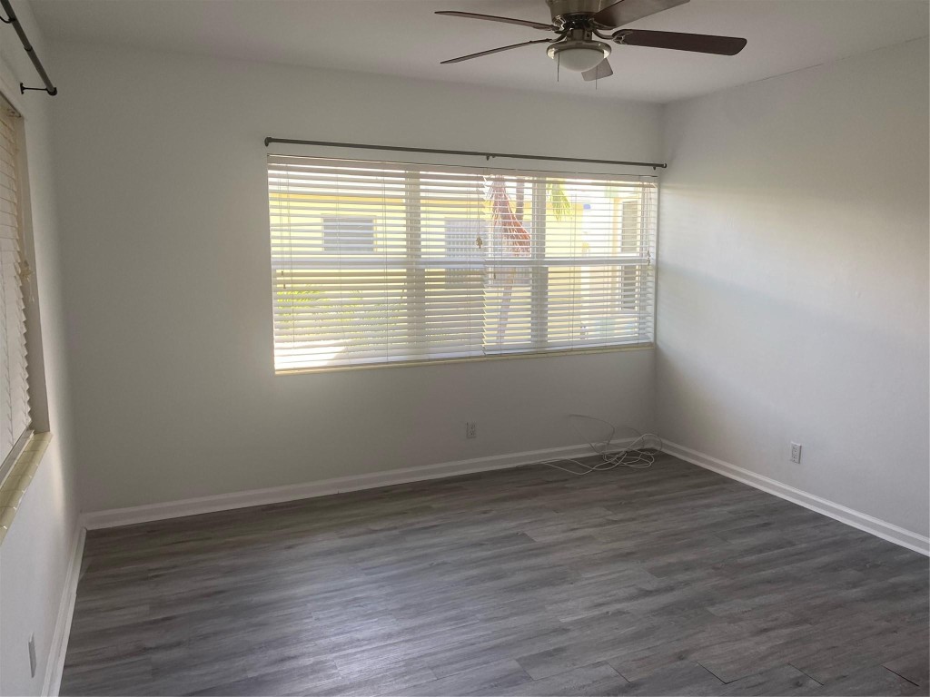 4213 El Mar Dr Unit: 6