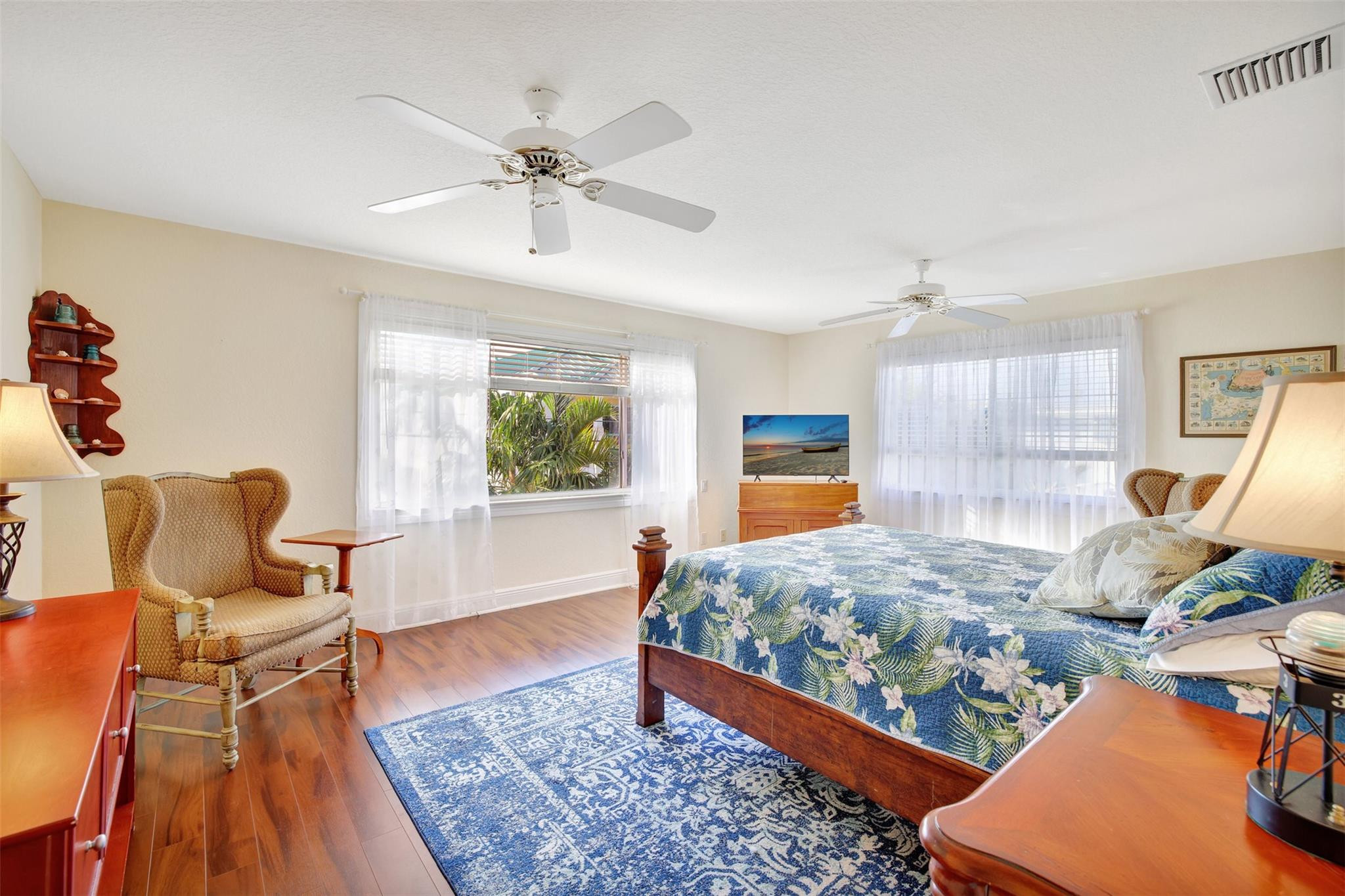 4547 Bougainvilla Dr