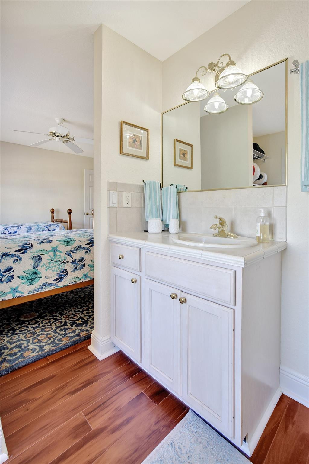 4547 Bougainvilla Dr