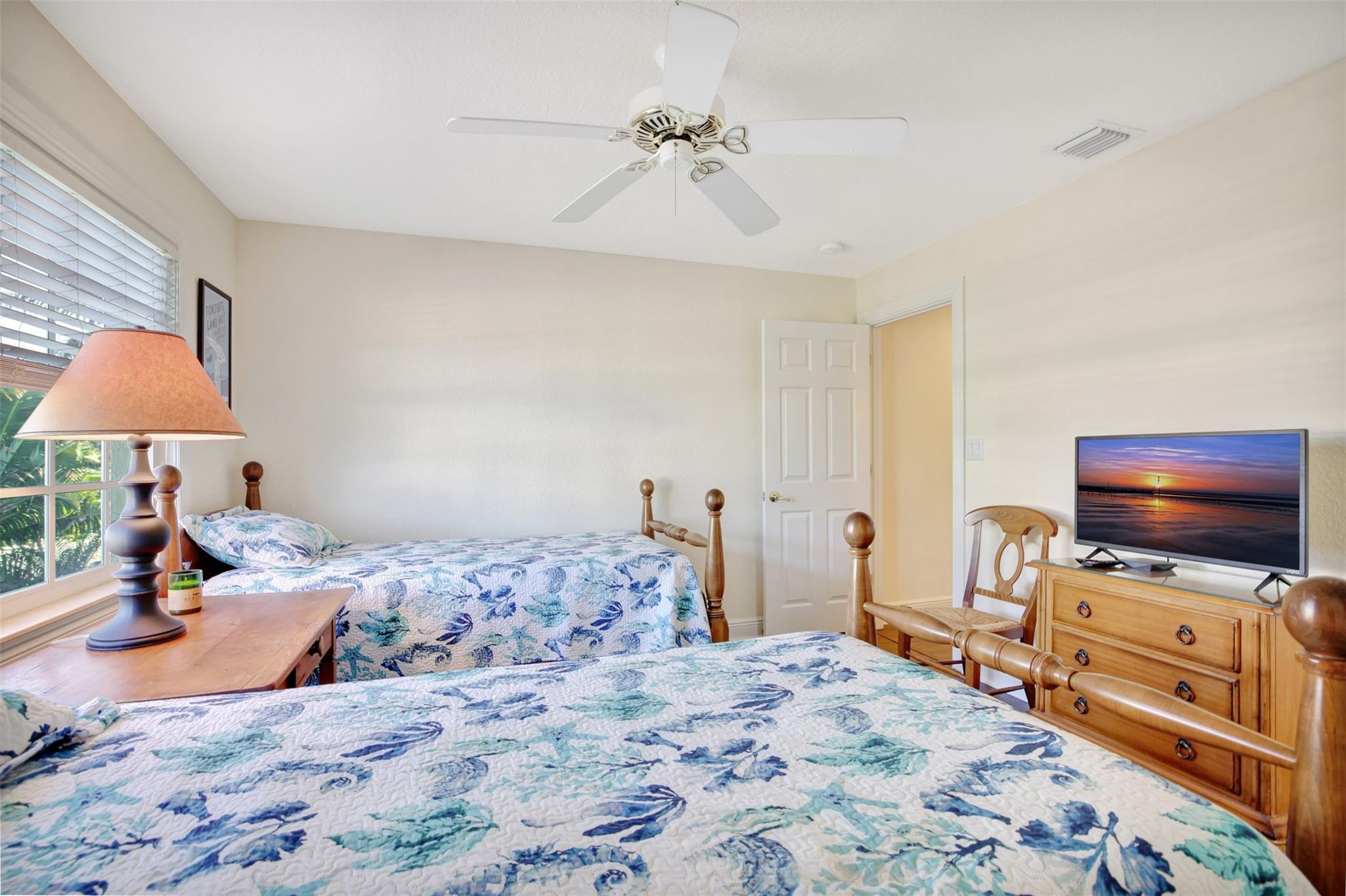 4547 Bougainvilla Dr