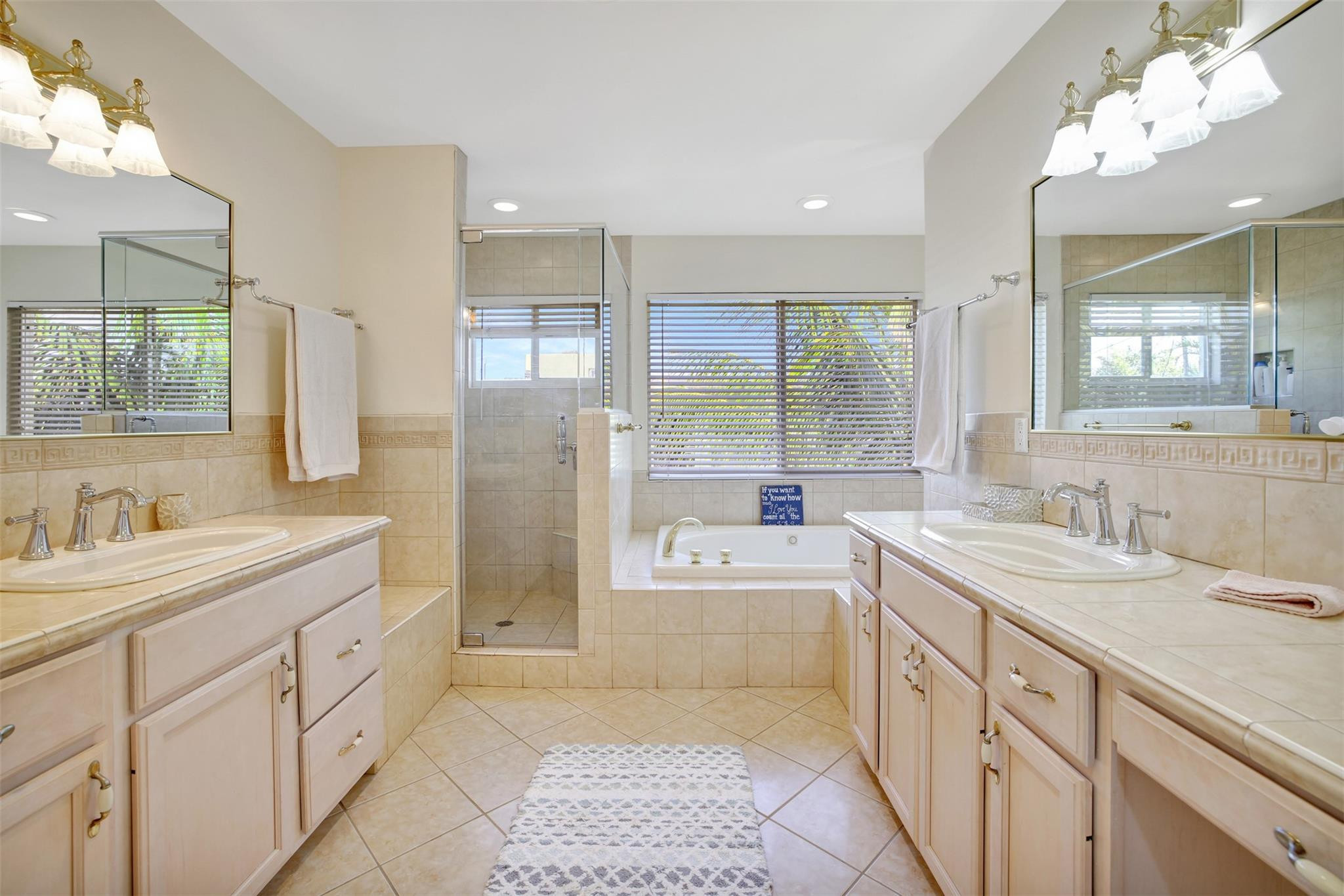 4547 Bougainvilla Dr