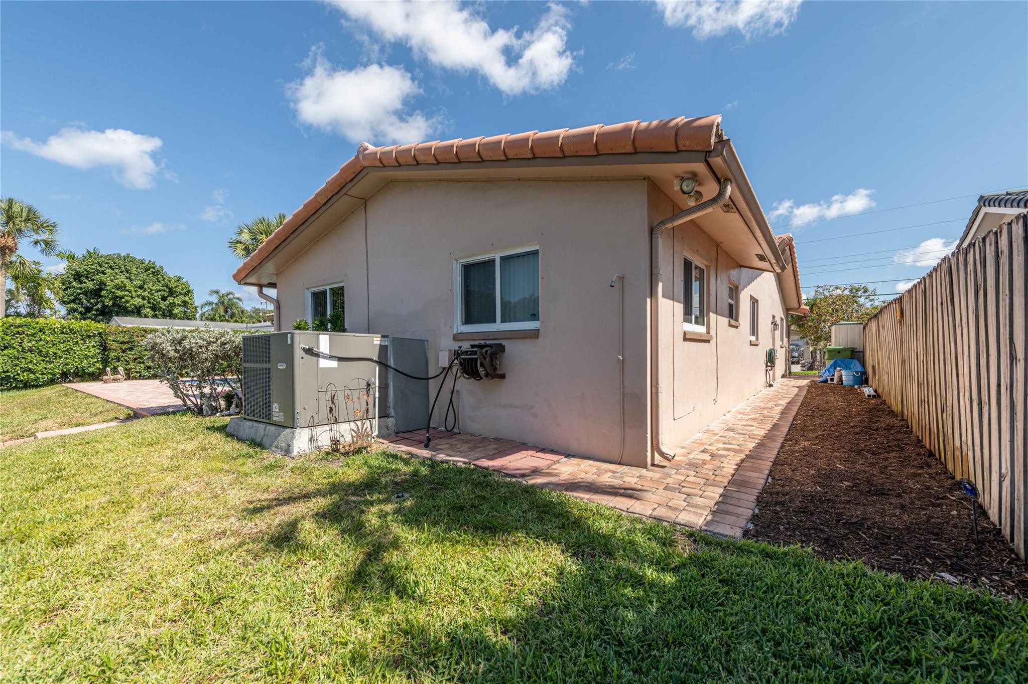 1471 NE 54th Street