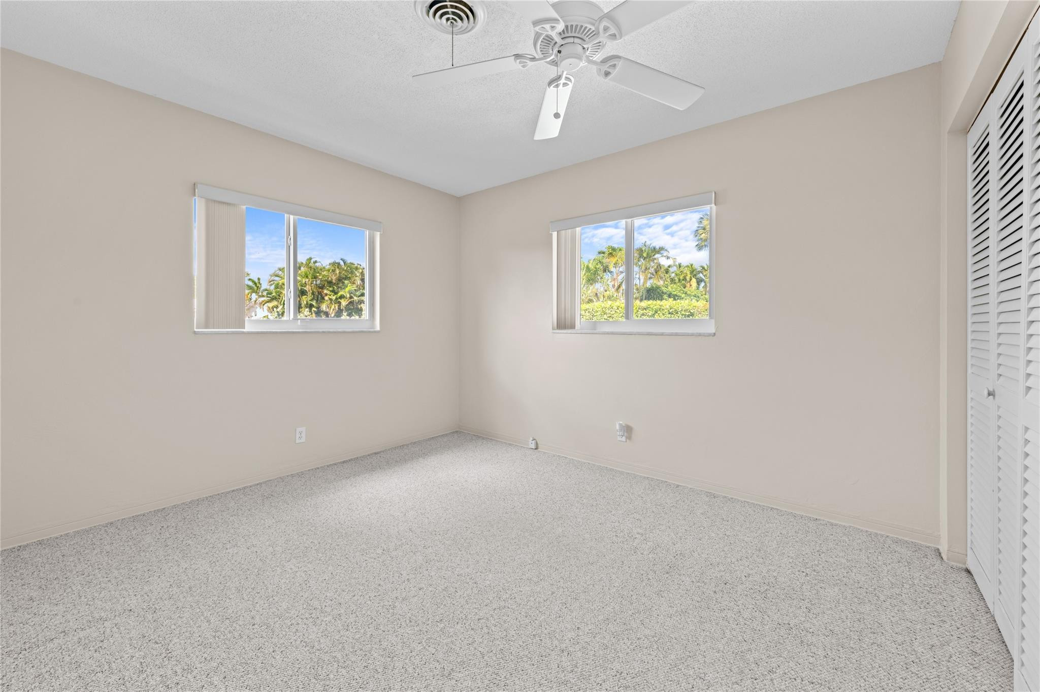 1471 NE 54th Street