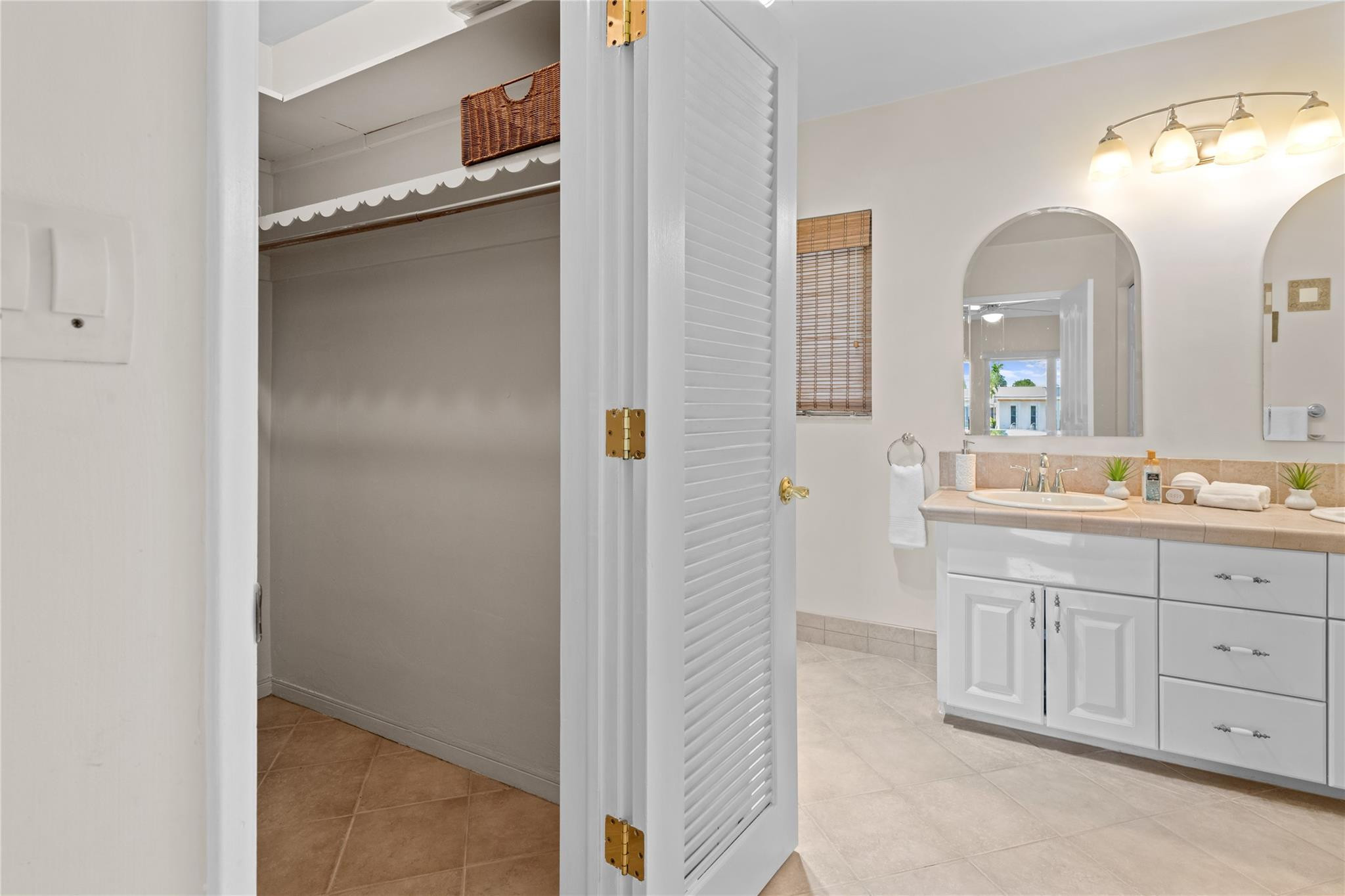1471 NE 54th Street