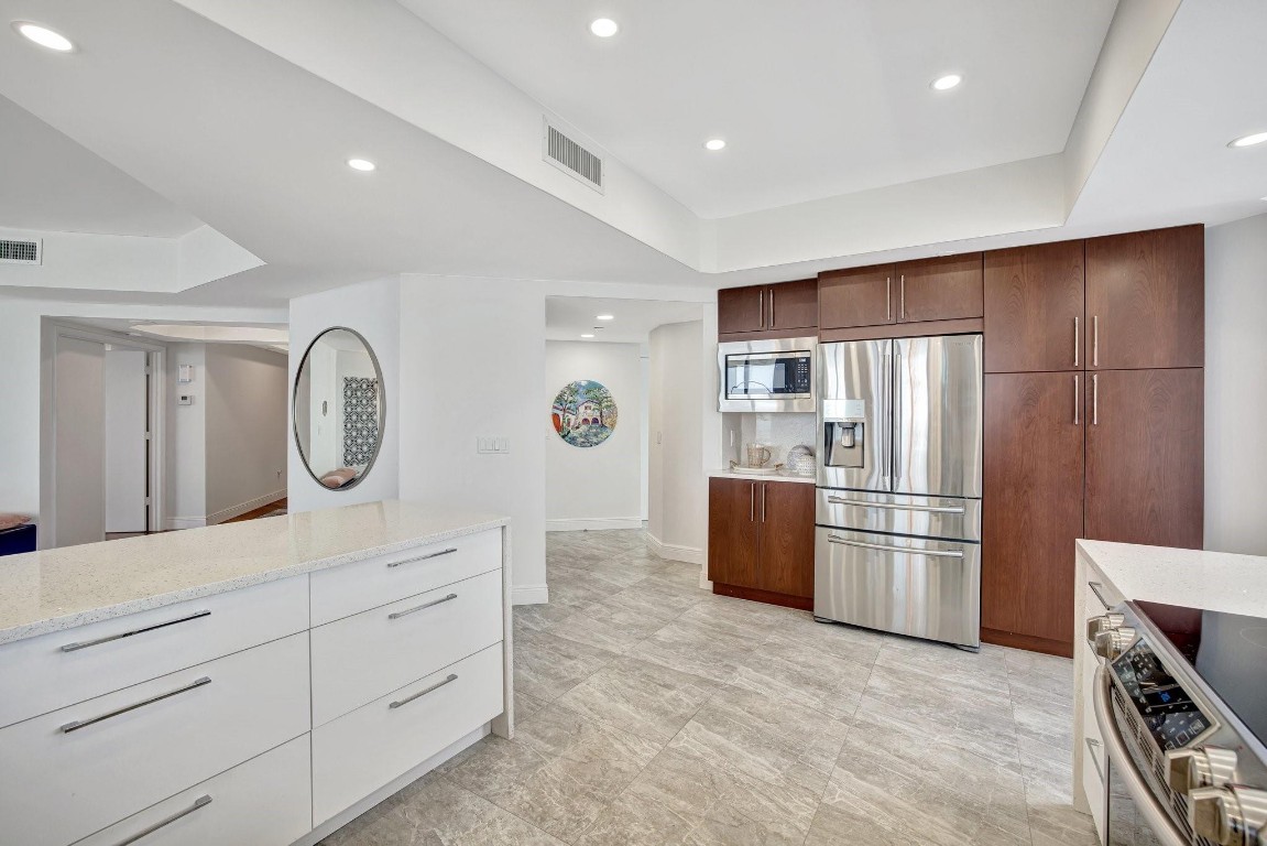 1440 S Ocean Blvd 6c