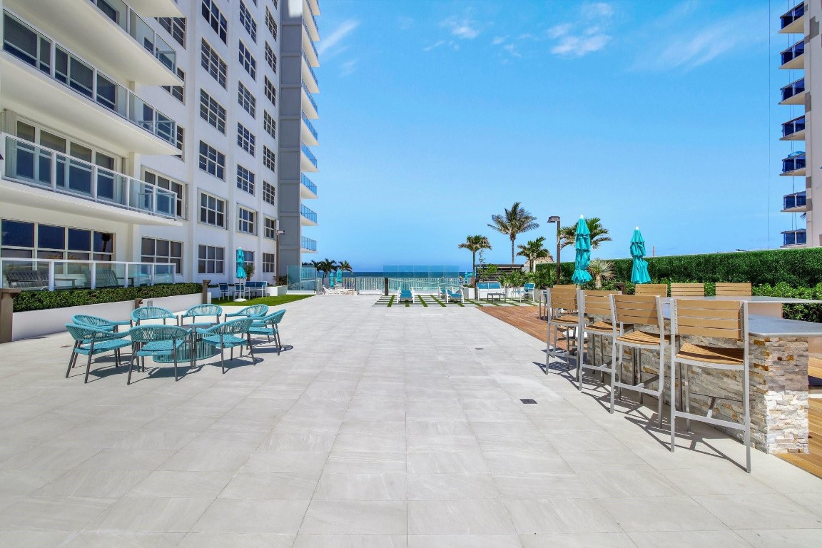 3750 Galt Ocean Dr 211