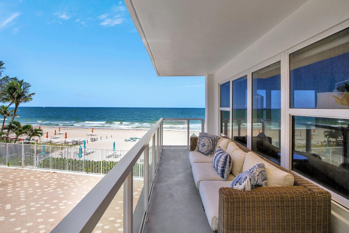 3750 Galt Ocean Dr 211