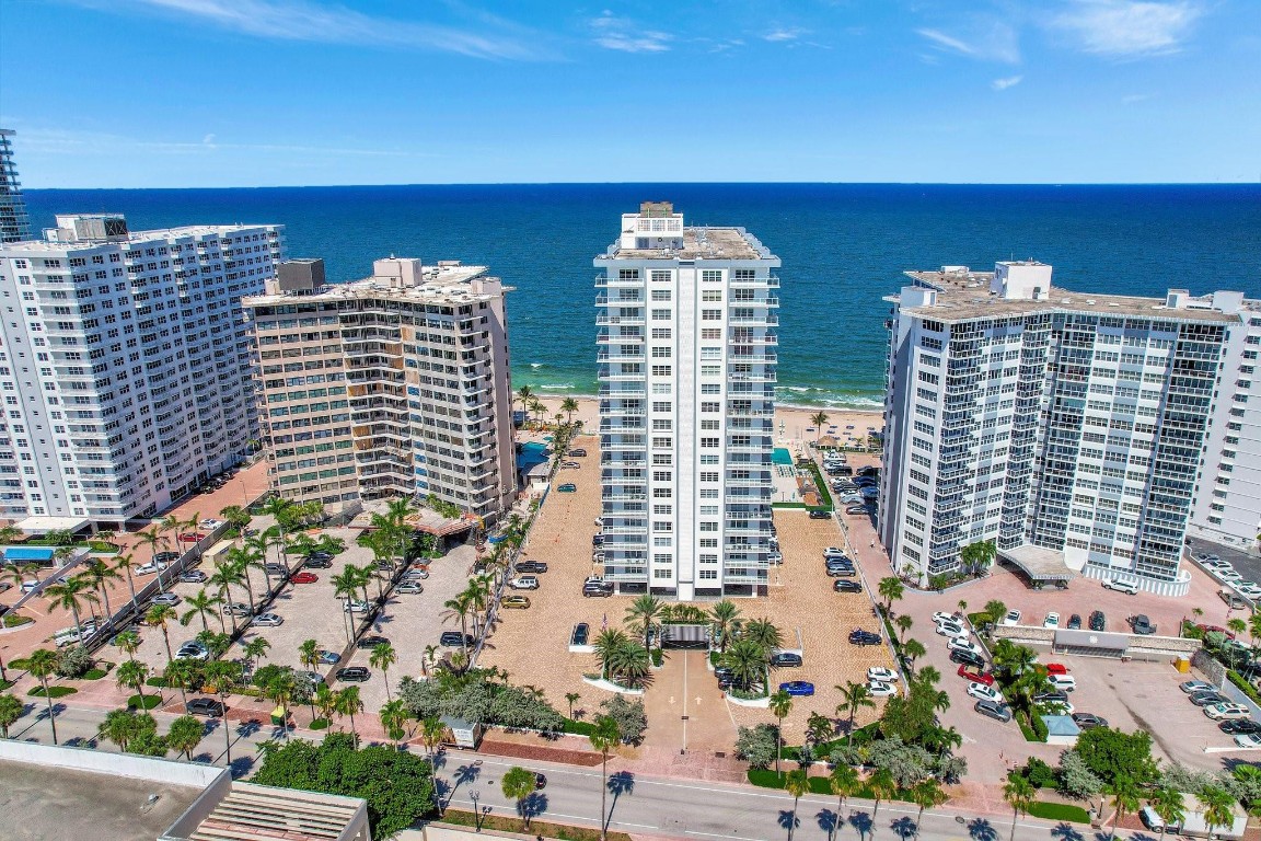 3750 Galt Ocean Dr 211