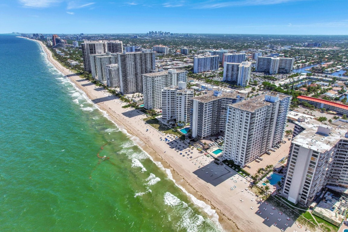 3750 Galt Ocean Dr 211