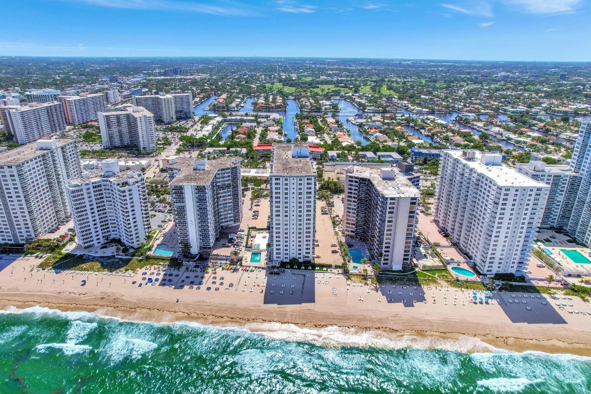 3750 Galt Ocean Dr 211