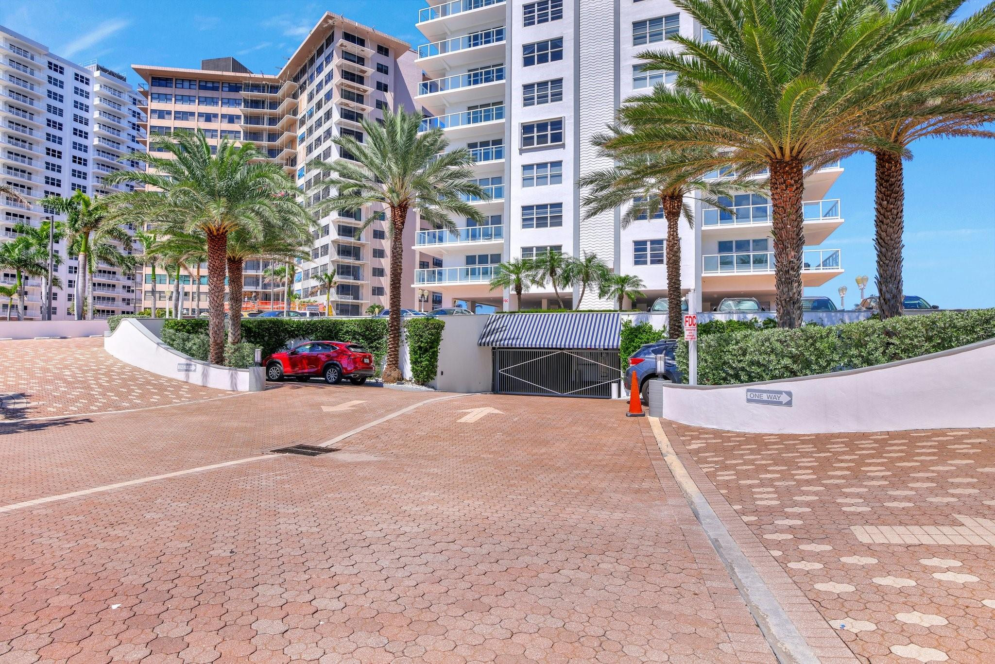 3750 Galt Ocean Dr 211