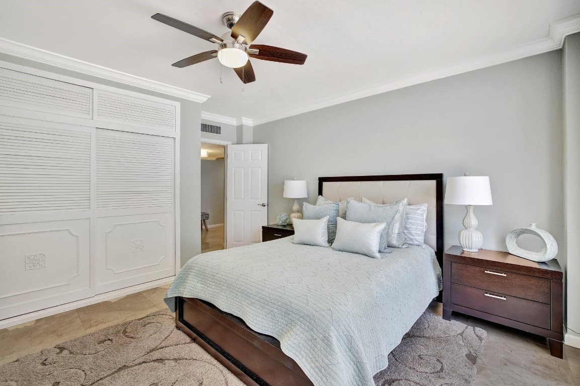 3750 Galt Ocean Dr 211