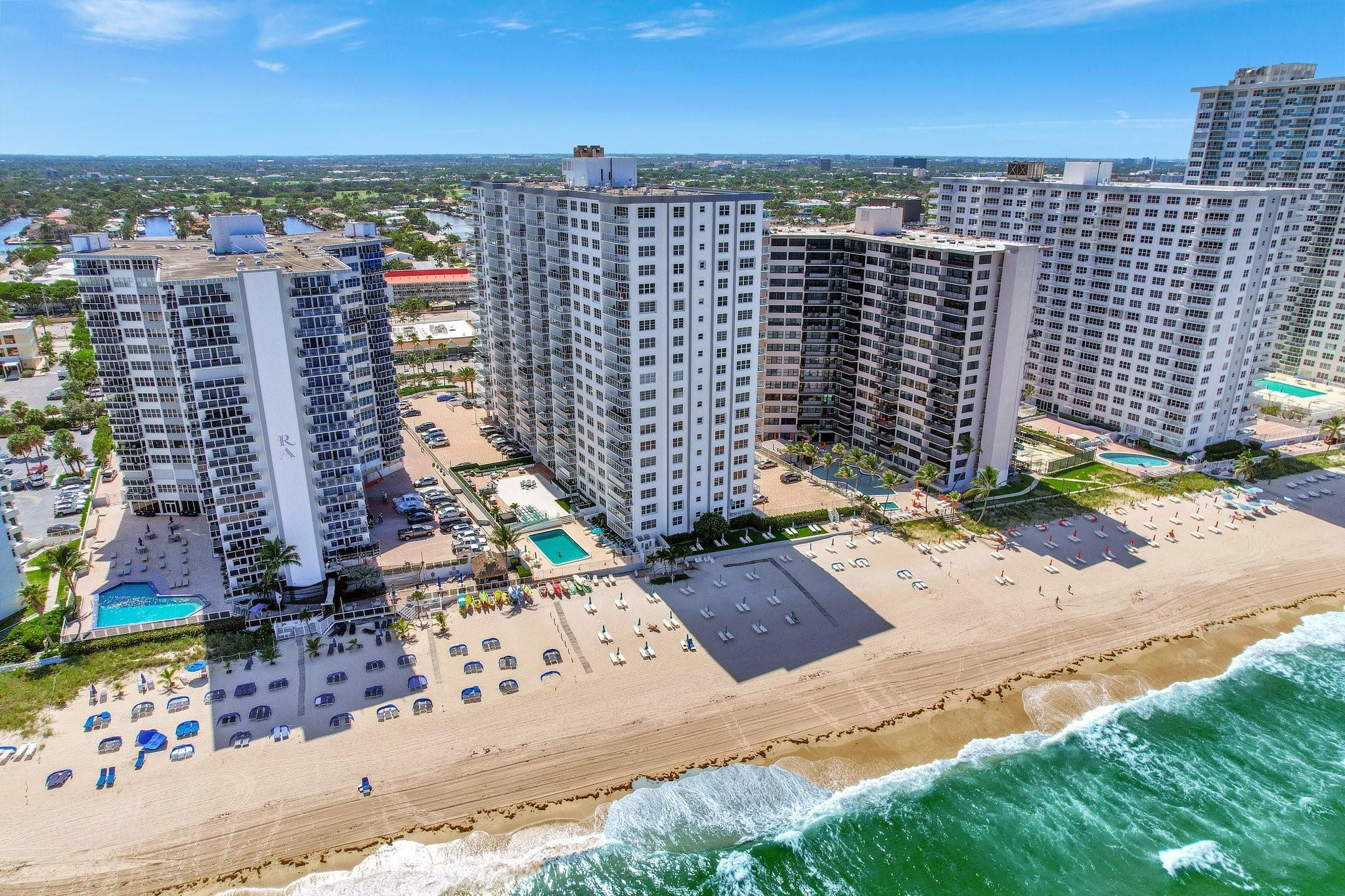 3750 Galt Ocean Dr 211