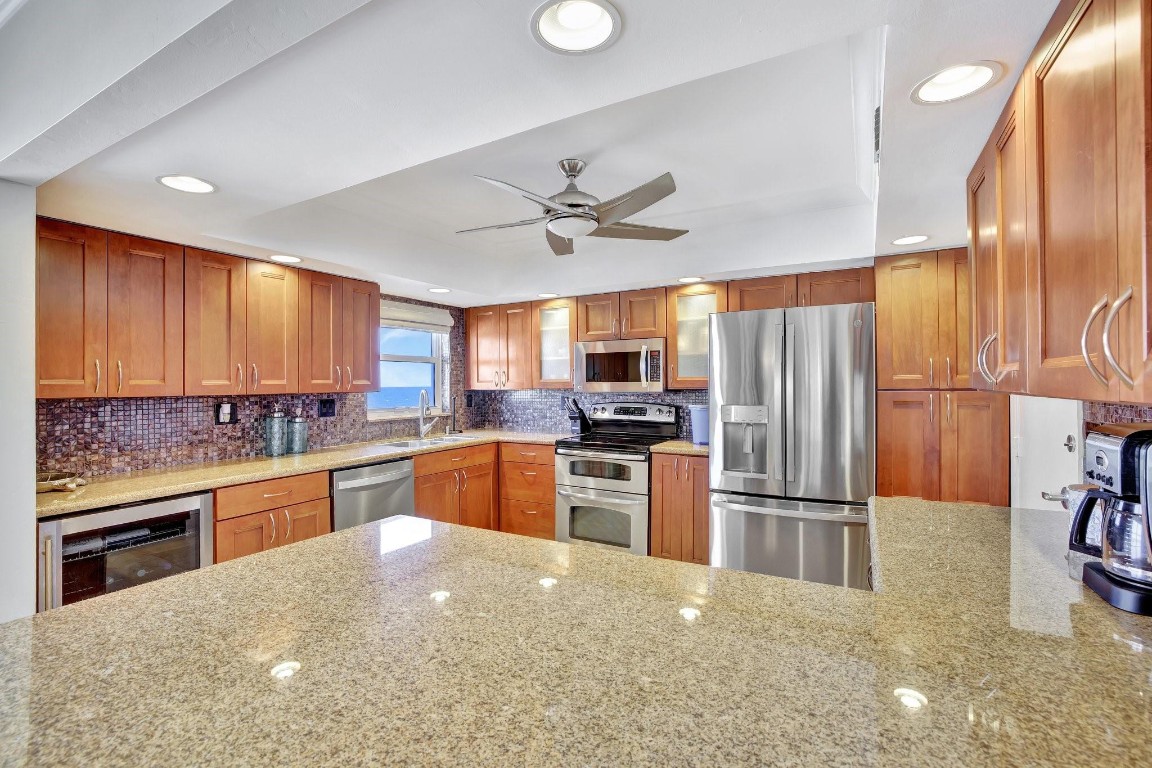 3750 Galt Ocean Dr 211