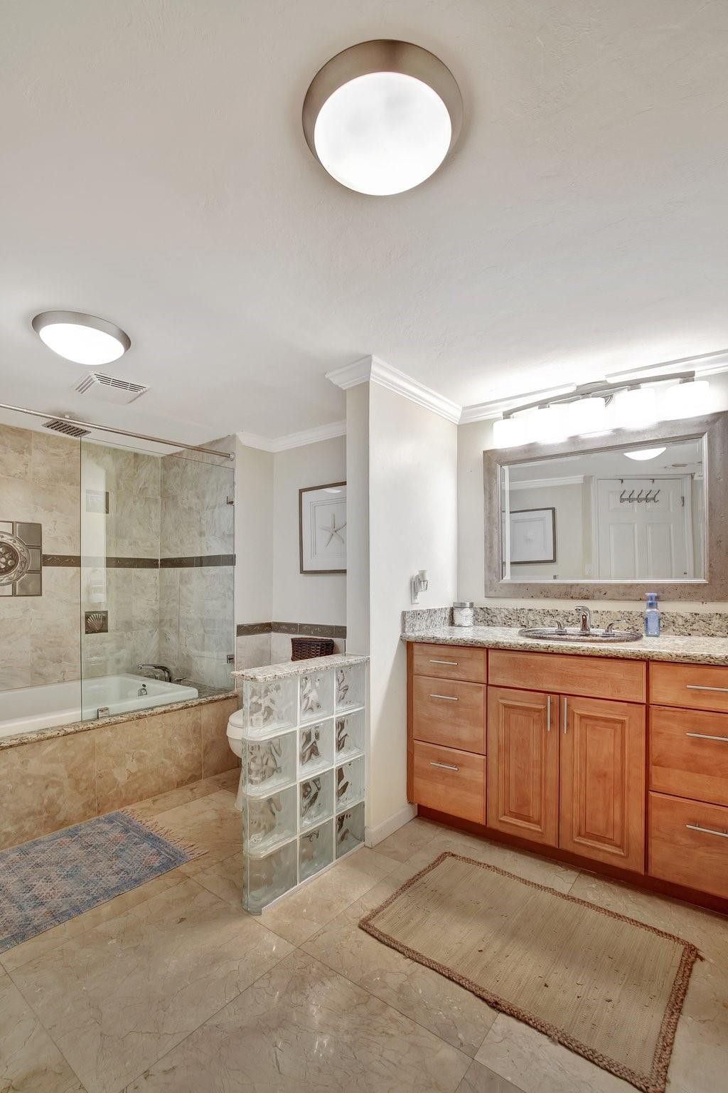 3750 Galt Ocean Dr 211