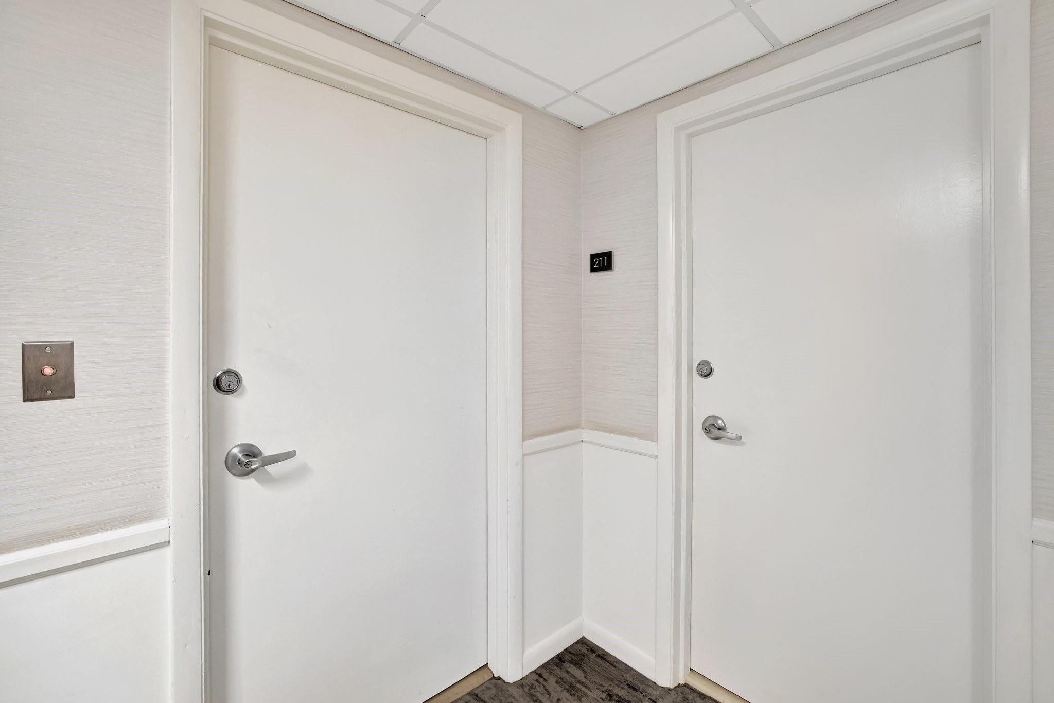 3750 Galt Ocean Dr 211