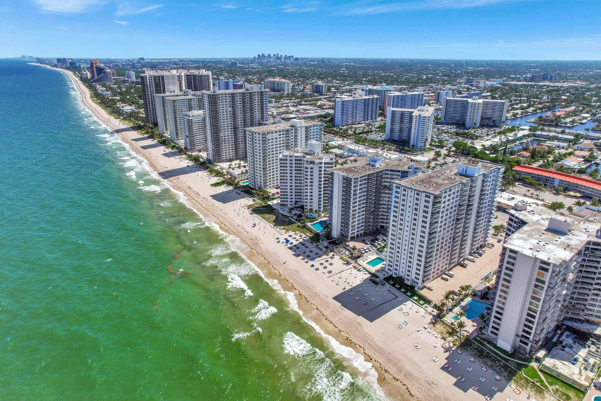 3750 Galt Ocean Dr 211