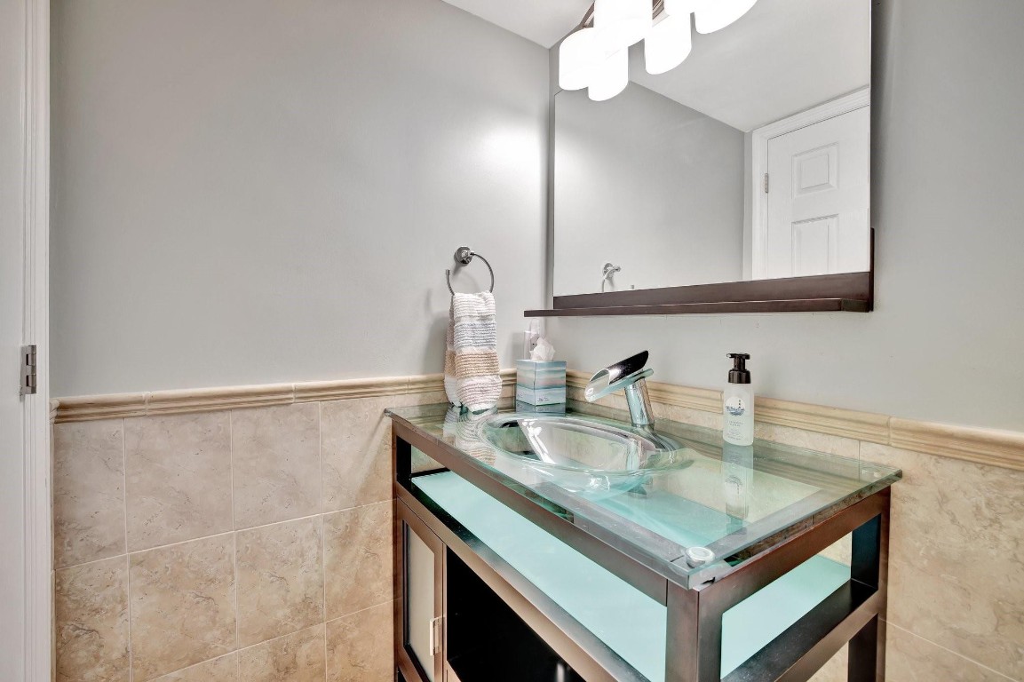 3750 Galt Ocean Dr 211