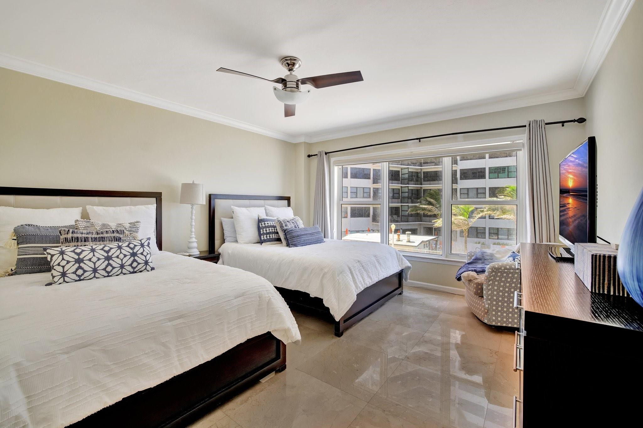 3750 Galt Ocean Dr 211