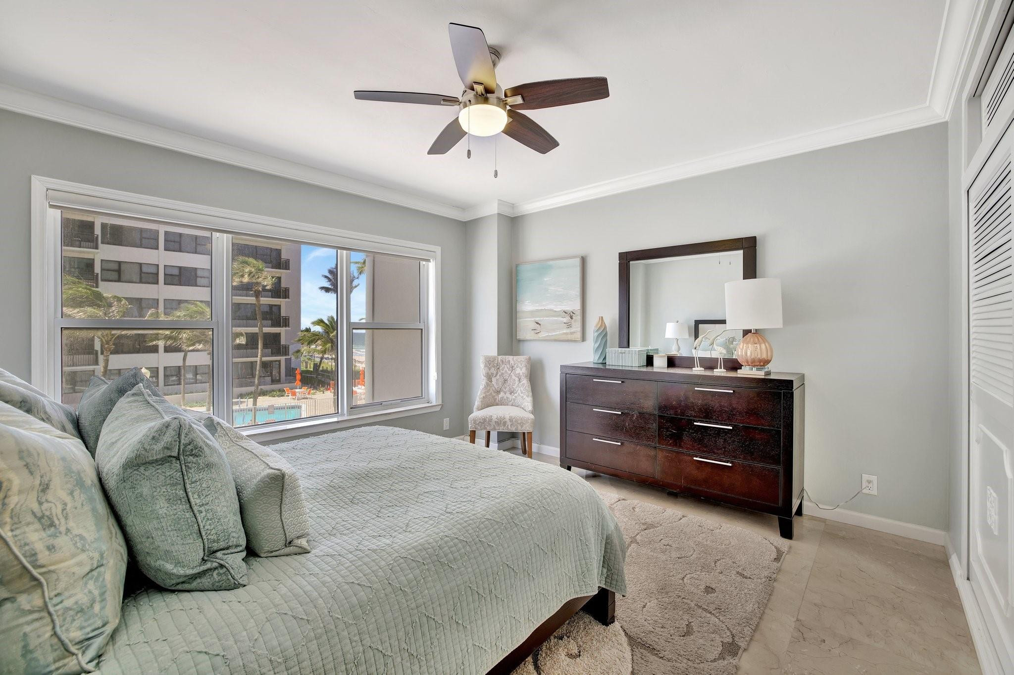 3750 Galt Ocean Dr 211