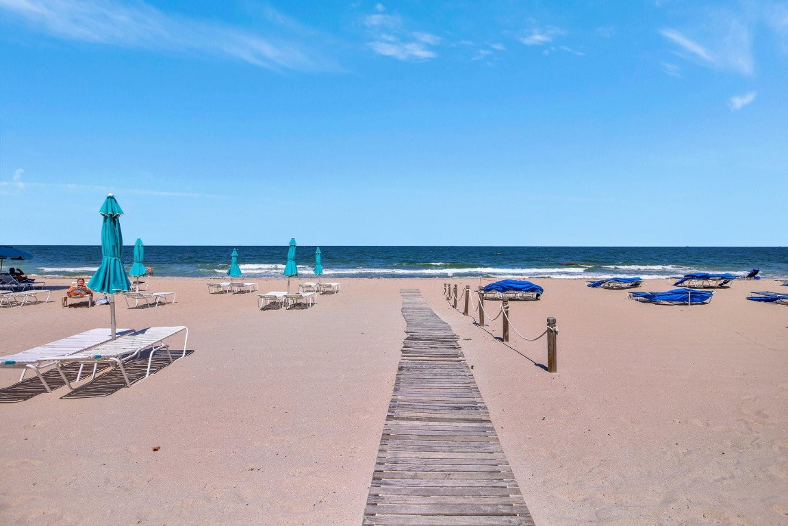 3750 Galt Ocean Dr 211